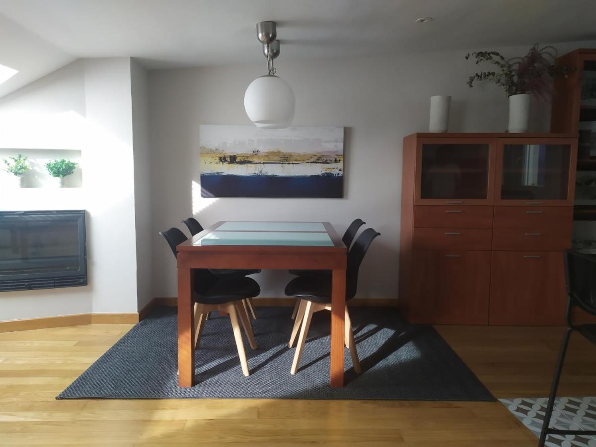 Atico 22 - Centrico, Aire Acondicionado Y Parking Lägenhet Vilagarcia de Arousa Exteriör bild