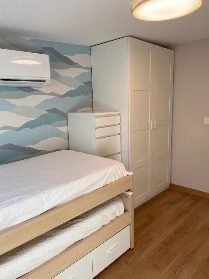 Atico 22 - Centrico, Aire Acondicionado Y Parking Lägenhet Vilagarcia de Arousa Exteriör bild
