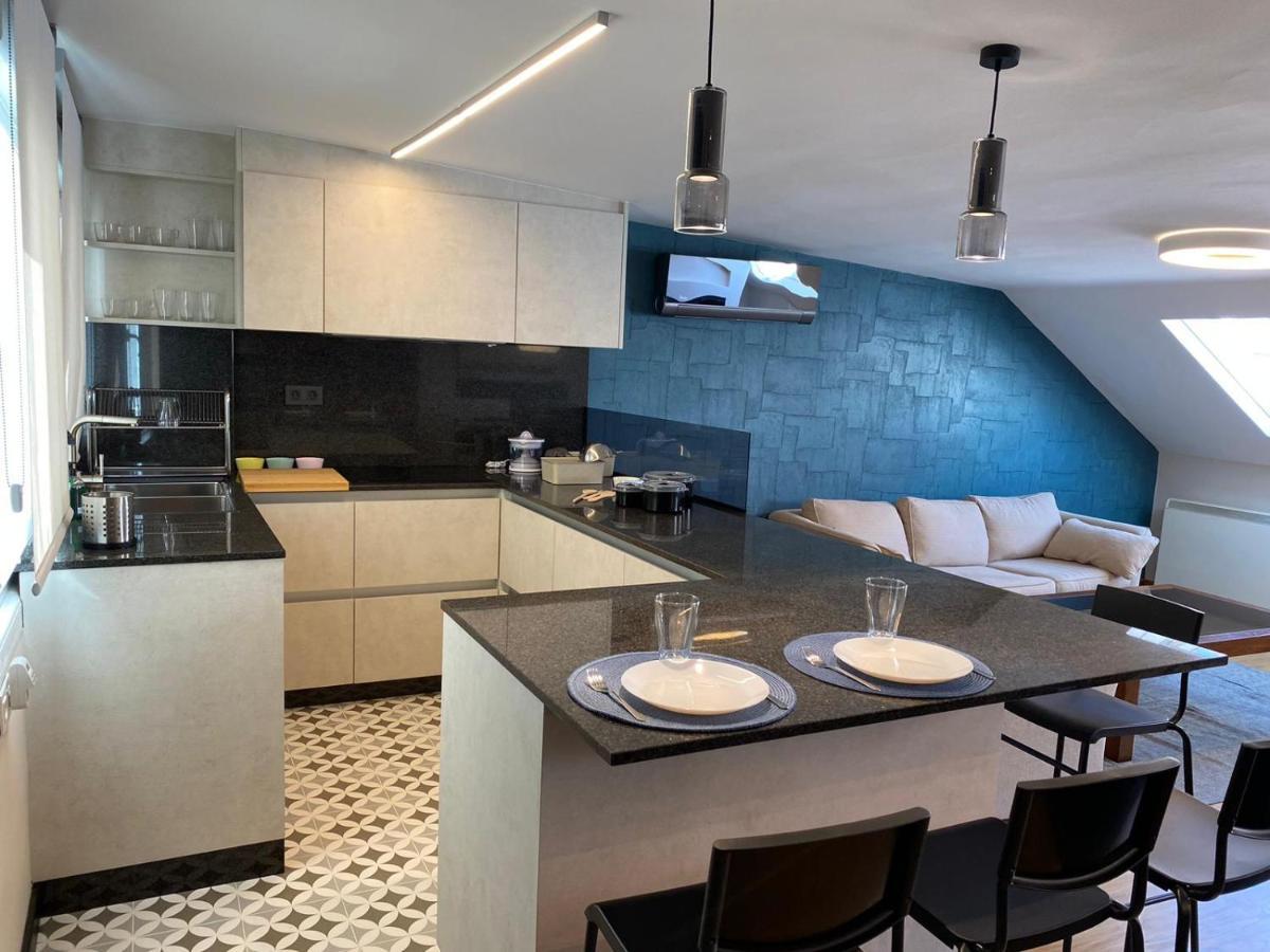 Atico 22 - Centrico, Aire Acondicionado Y Parking Lägenhet Vilagarcia de Arousa Exteriör bild